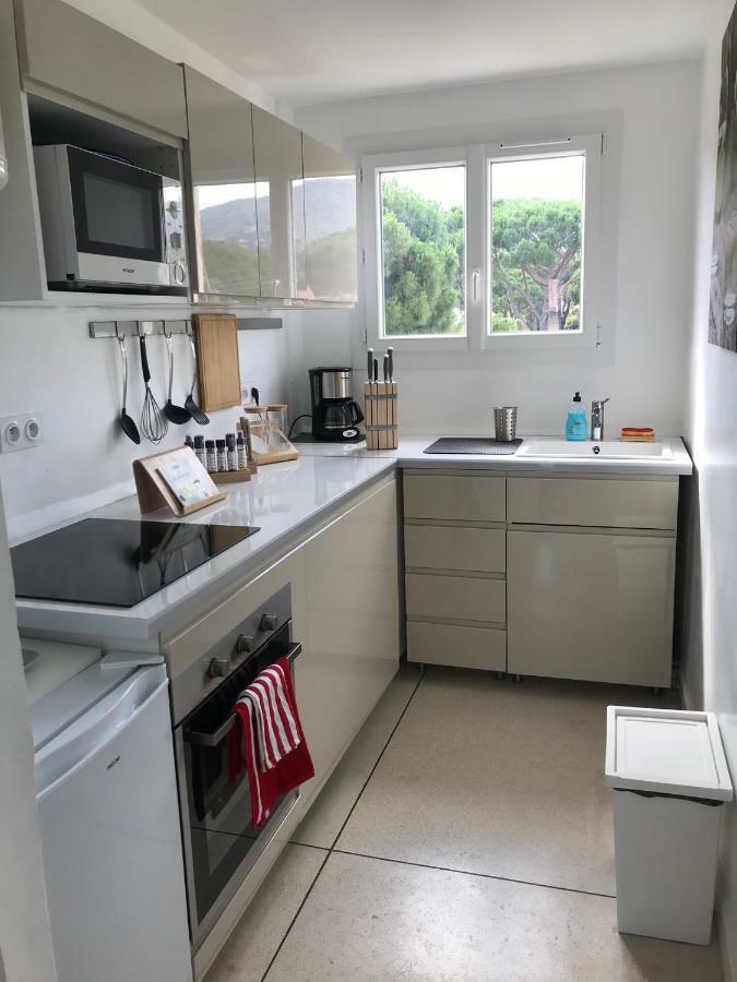 Appartement Cosy - Cavalaire Sur Mer Екстер'єр фото